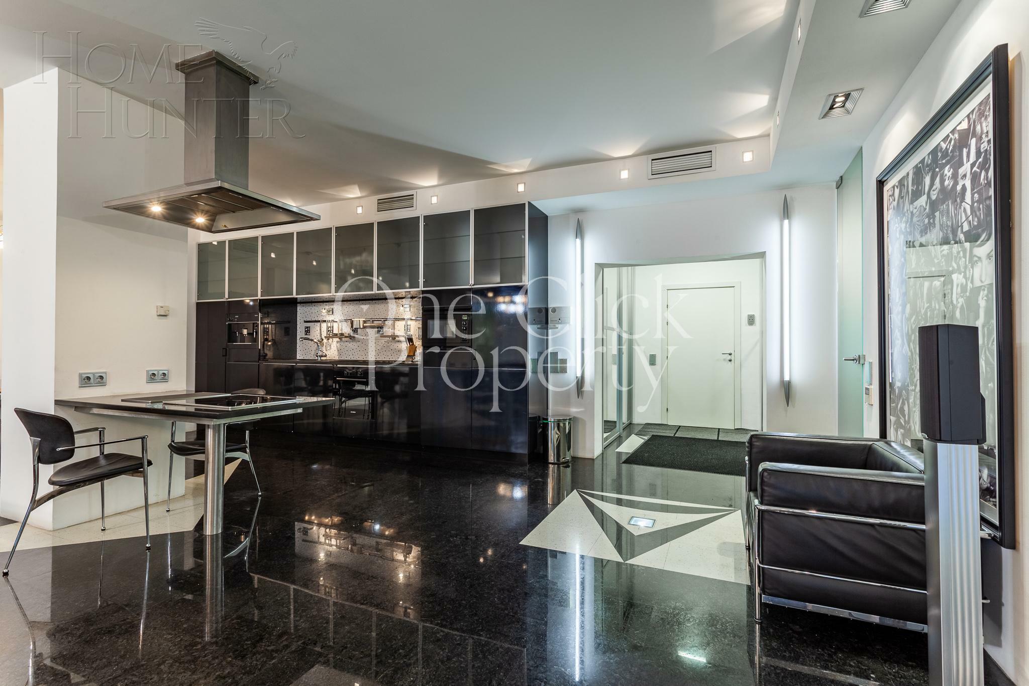 3-КОМН. КВАРТИРА С ОТДЕЛКОЙ 205 М² НА 10 ЭТАЖЕ