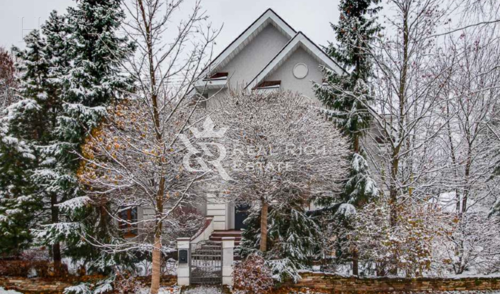 2-этажный коттедж 327 м² с отделкой