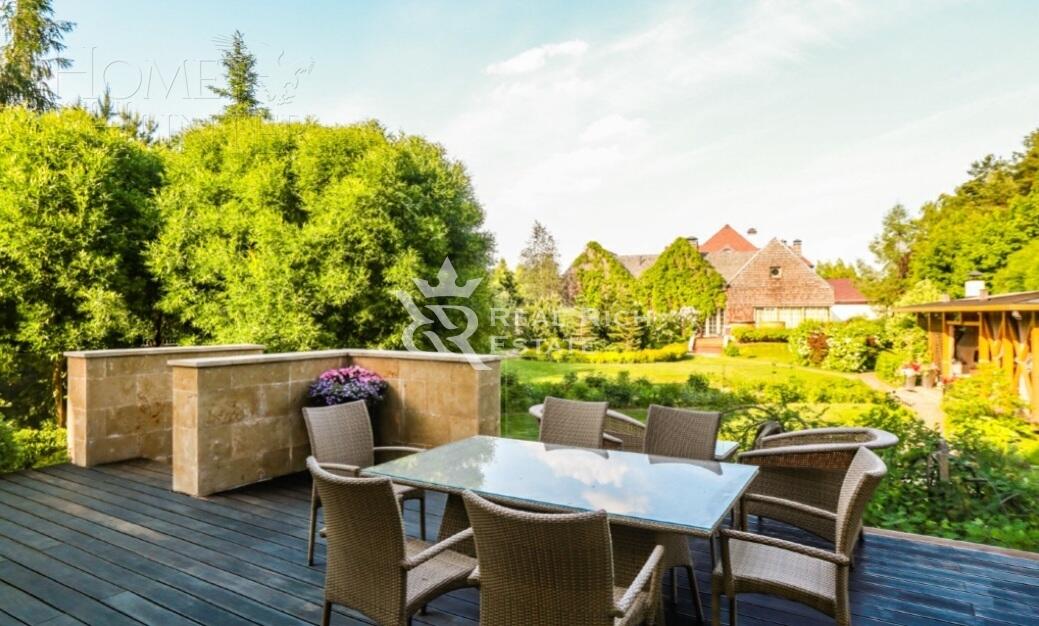 2-этажный коттедж 720 м² с отделкой