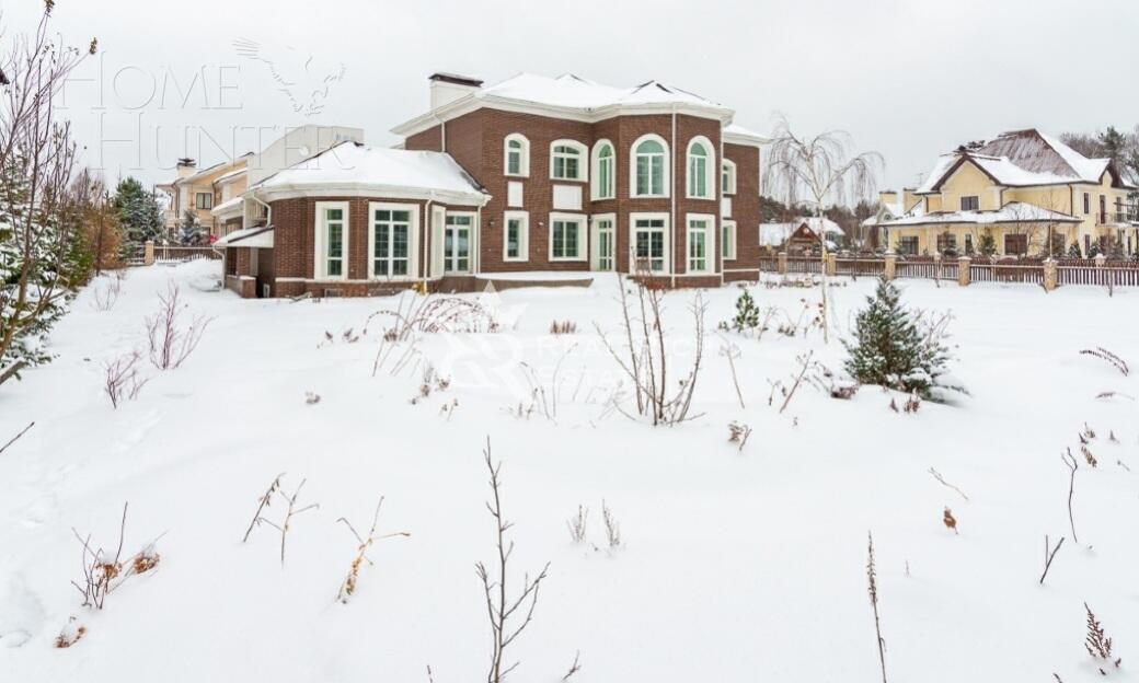 2-этажный коттедж 764 м² с отделкой