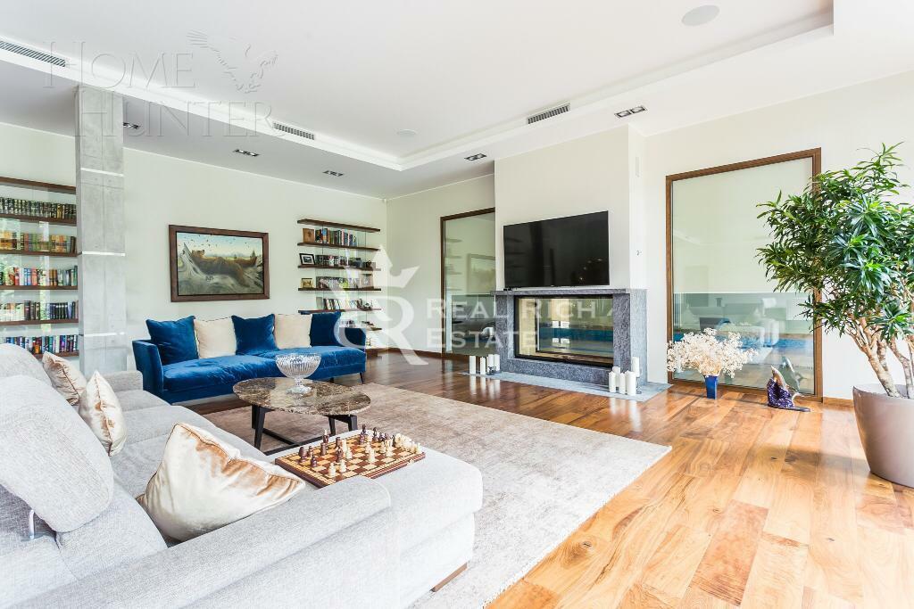 2-этажный коттедж 1 200 м² с отделкой