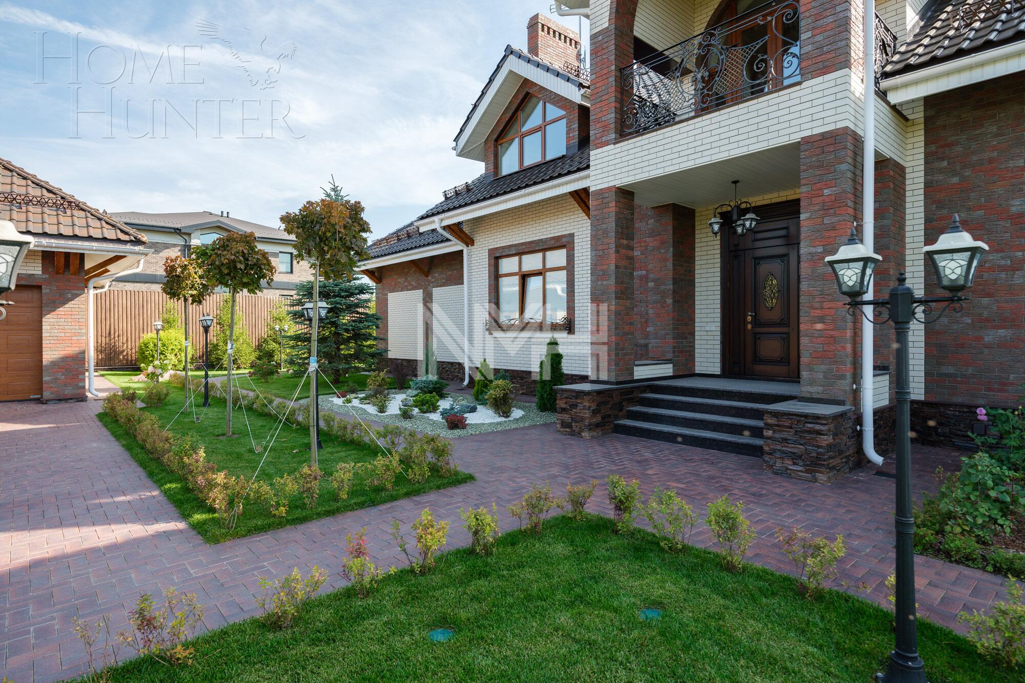 2-этажный коттедж 900 м² с отделкой