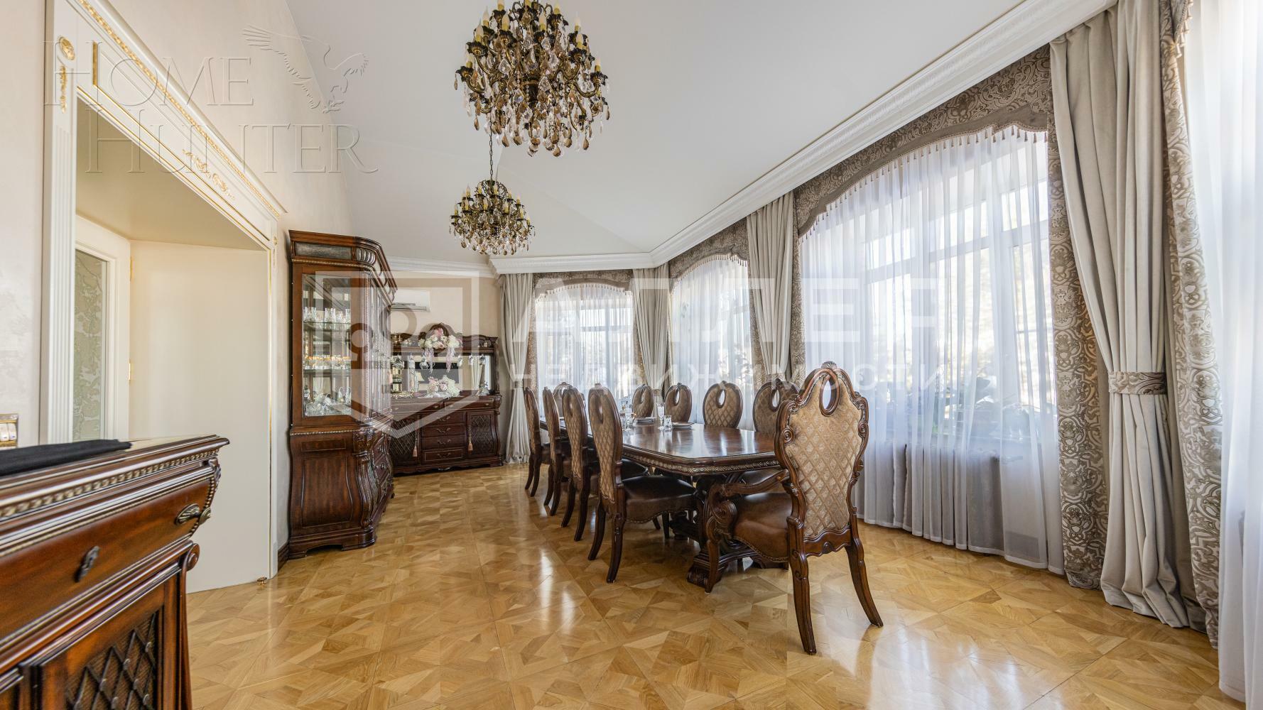 2-этажный коттедж 550 м² с отделкой