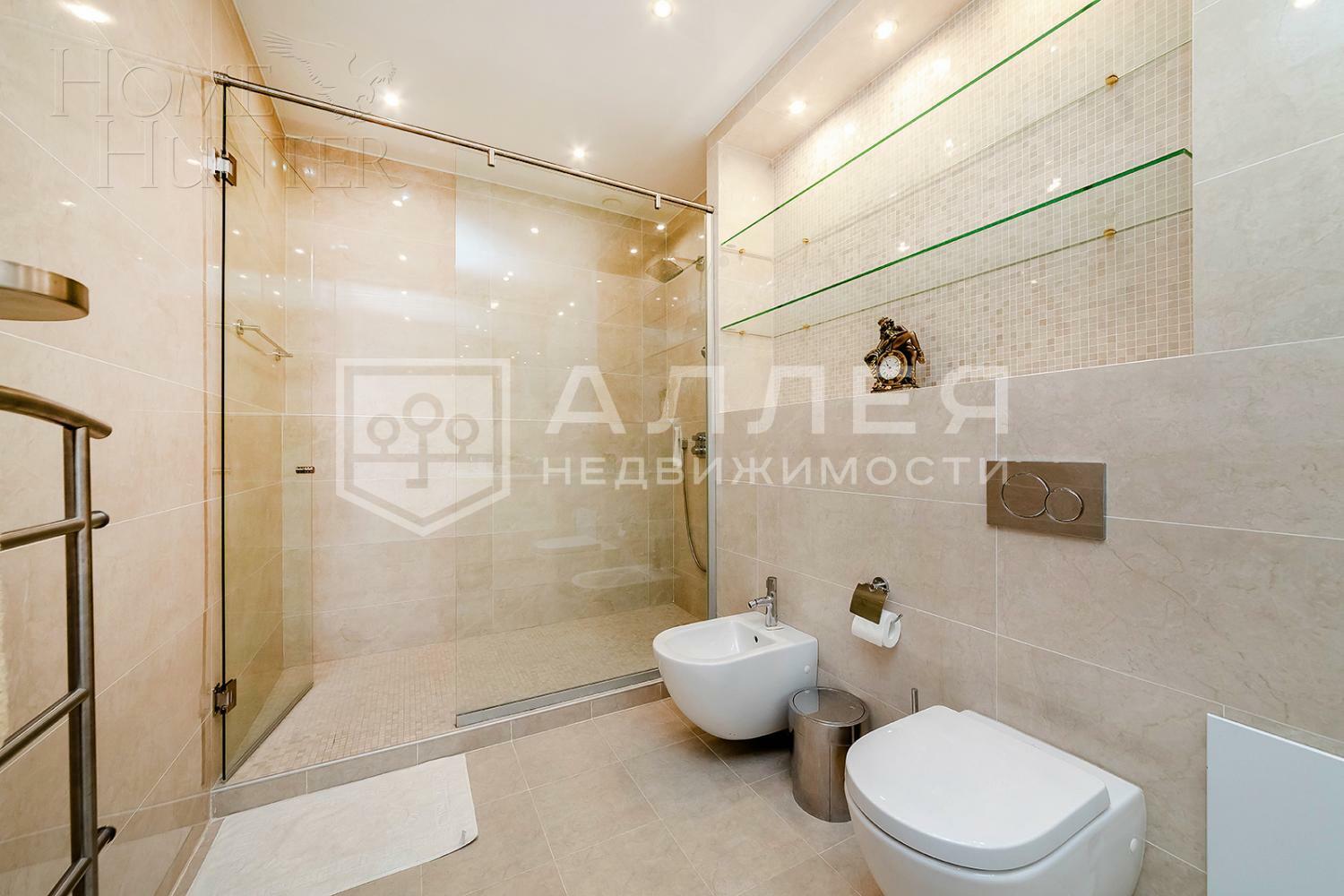 2-этажный коттедж 300 м² с отделкой