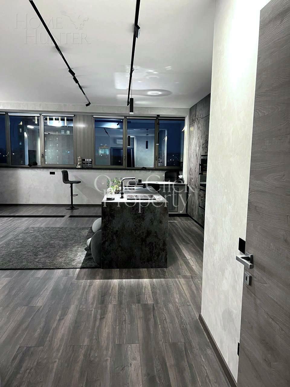 3-КОМН. КВАРТИРА С ОТДЕЛКОЙ 130 М² НА 10 ЭТАЖЕ