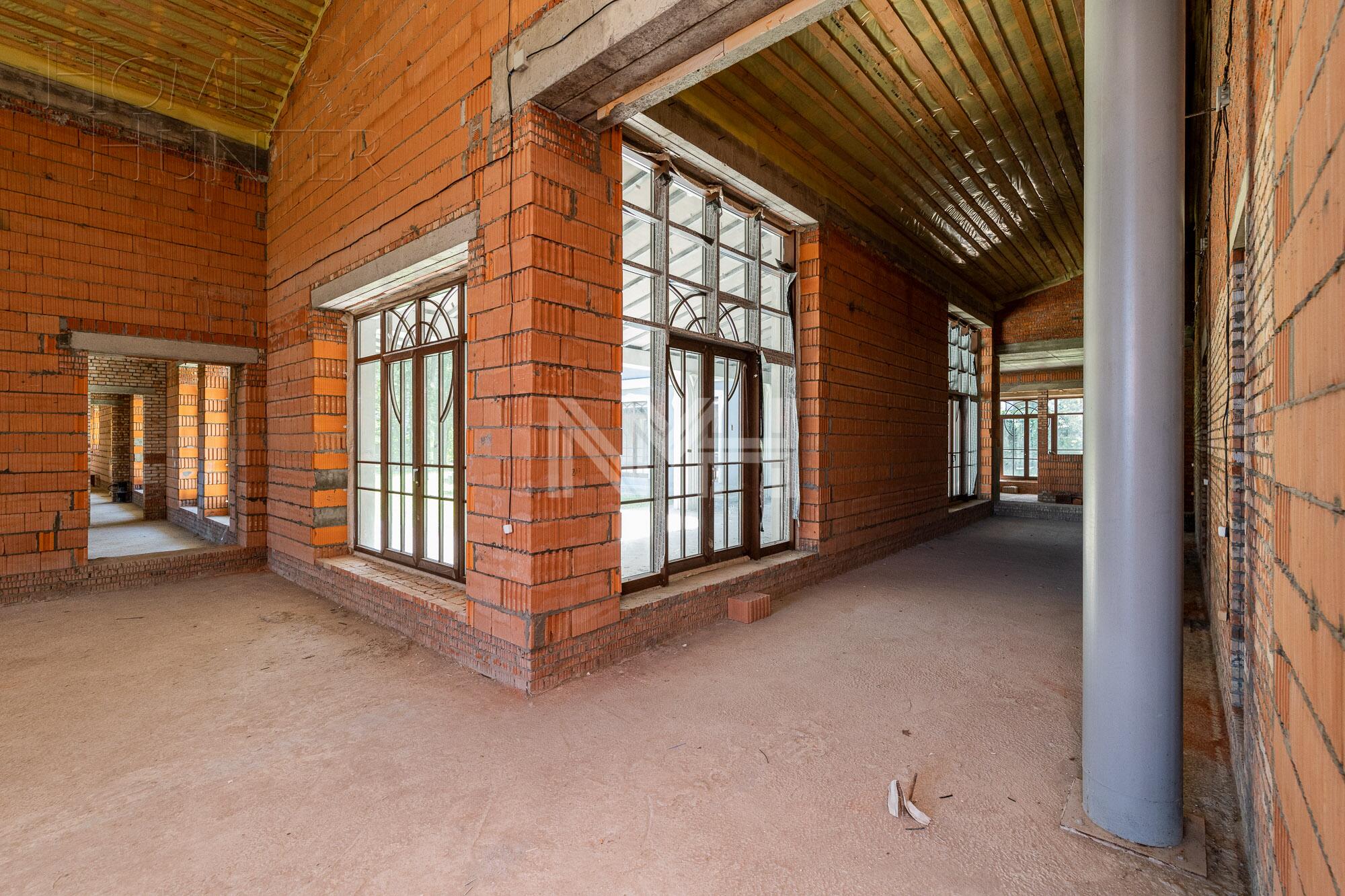 2-этажный коттедж 1 638 м² без отделки