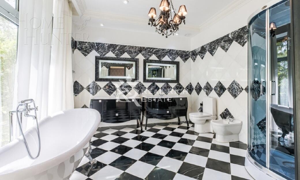 2-этажный коттедж 640 м² с отделкой