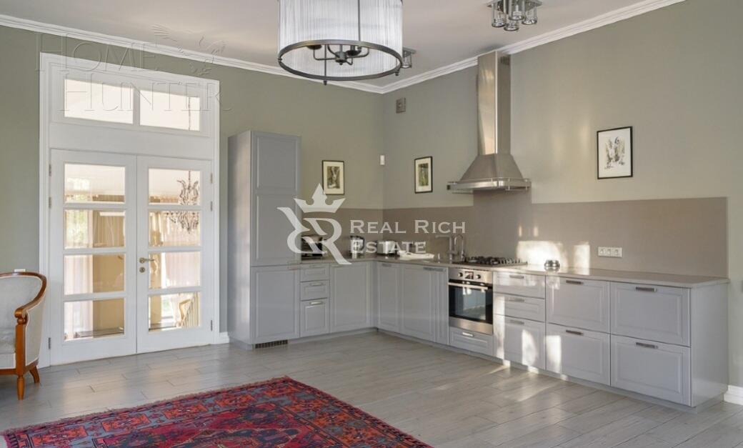 2-этажный коттедж 700 м² с отделкой