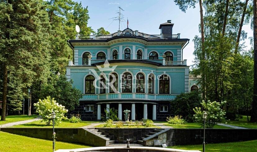 2-этажный коттедж 850 м² с отделкой