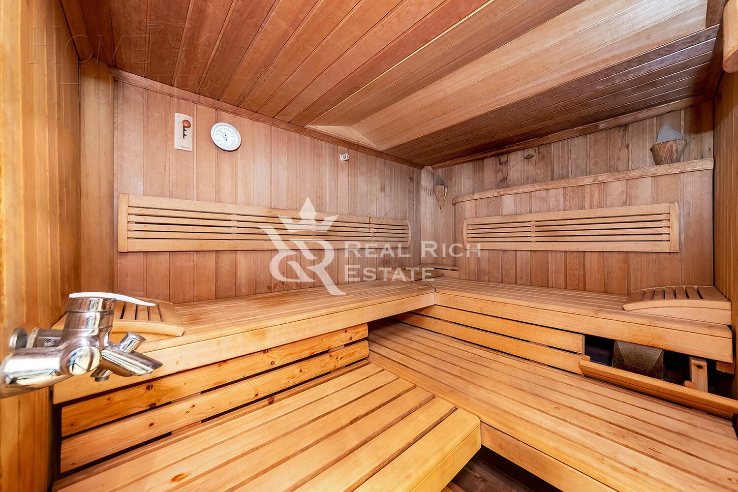 2-этажный коттедж 900 м² с отделкой