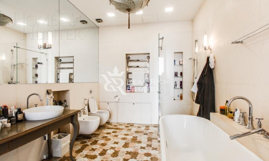 2-этажный коттедж 720 м² с отделкой