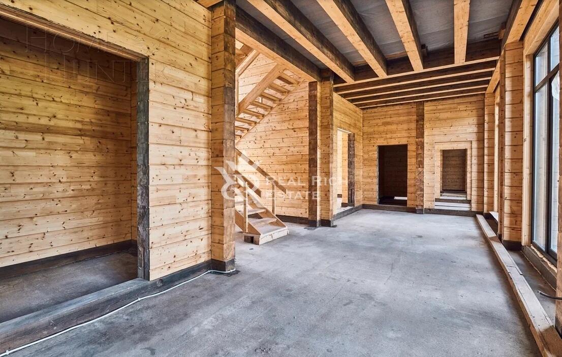 2-этажный коттедж 1 413 м² без отделки