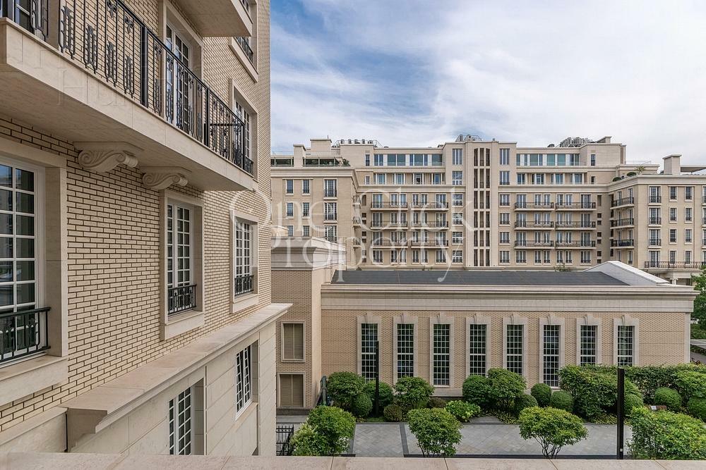 7-КОМН. КВАРТИРА БЕЗ ОТДЕЛКИ 354 М² НА 2 ЭТАЖЕ