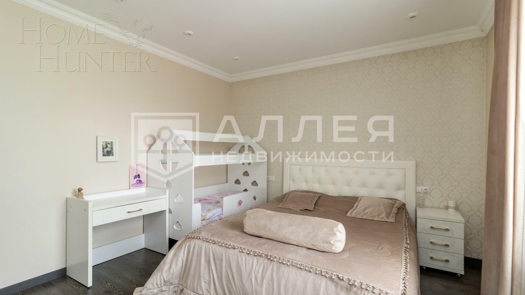 3-этажный коттедж 360 м² без отделки