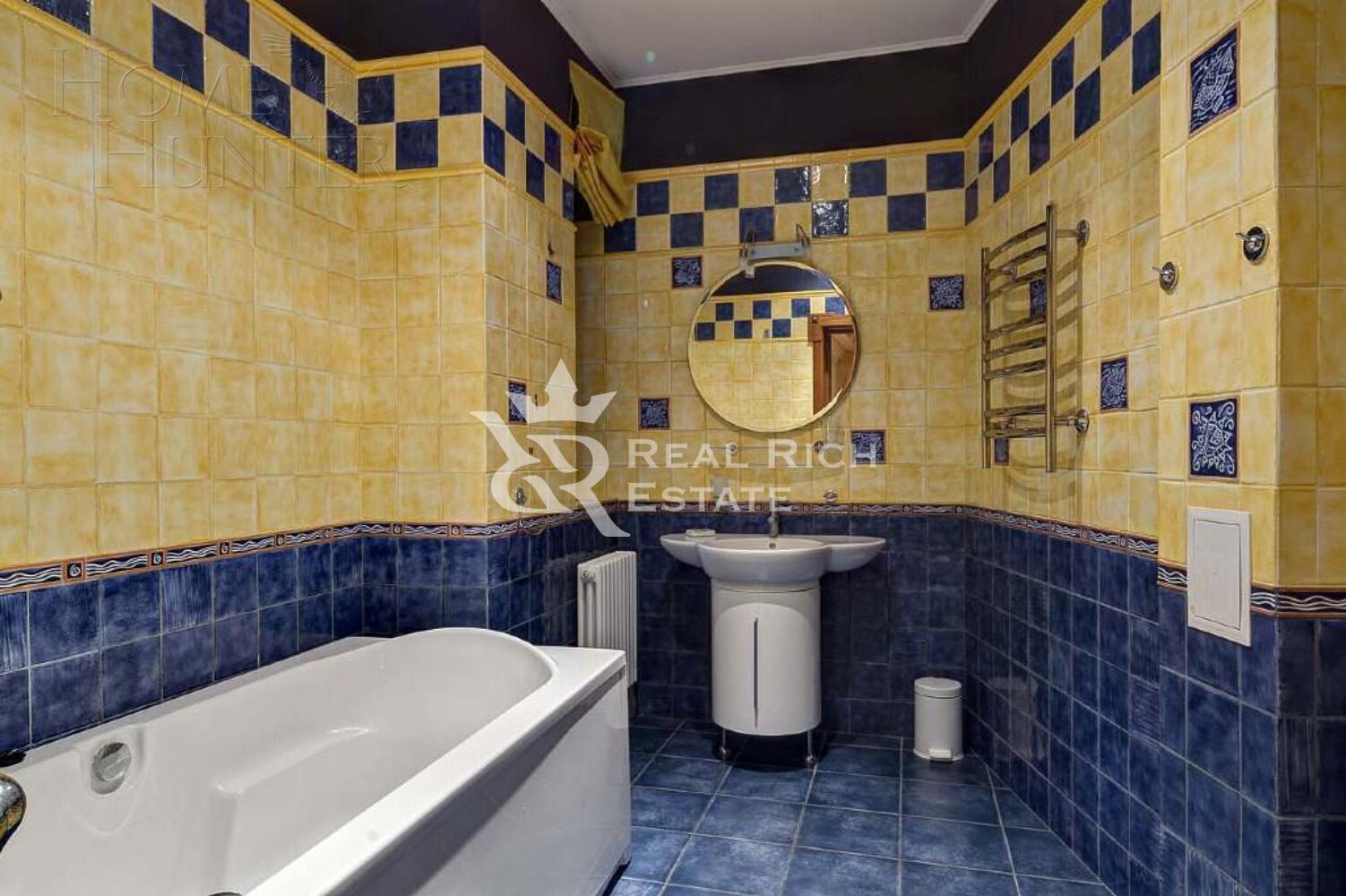 2-этажный коттедж 900 м² с отделкой