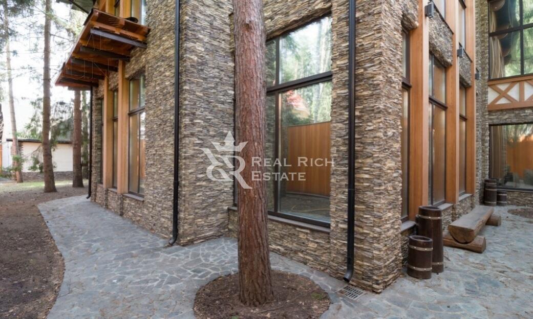 2-этажный коттедж 1 040 м² с отделкой