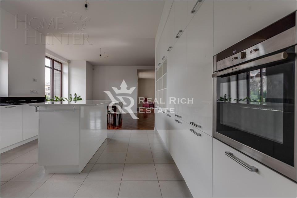 2-этажный коттедж 380 м² с отделкой