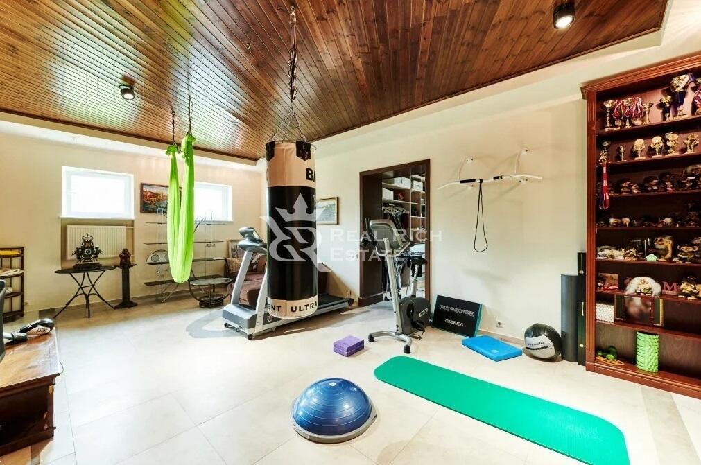 2-этажный коттедж 396 м² с отделкой