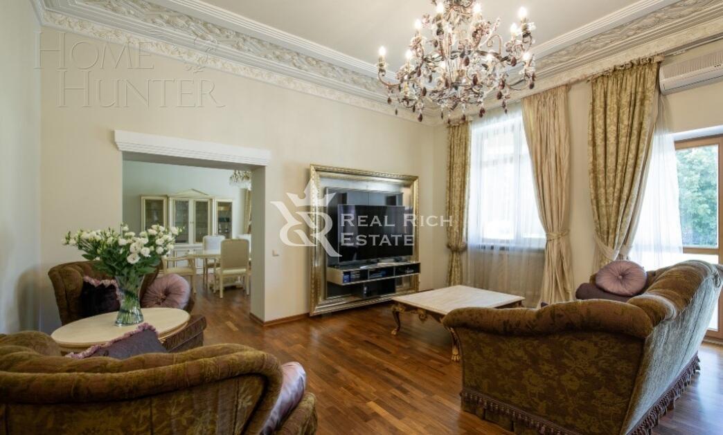 2-этажный коттедж 1 050 м² с отделкой