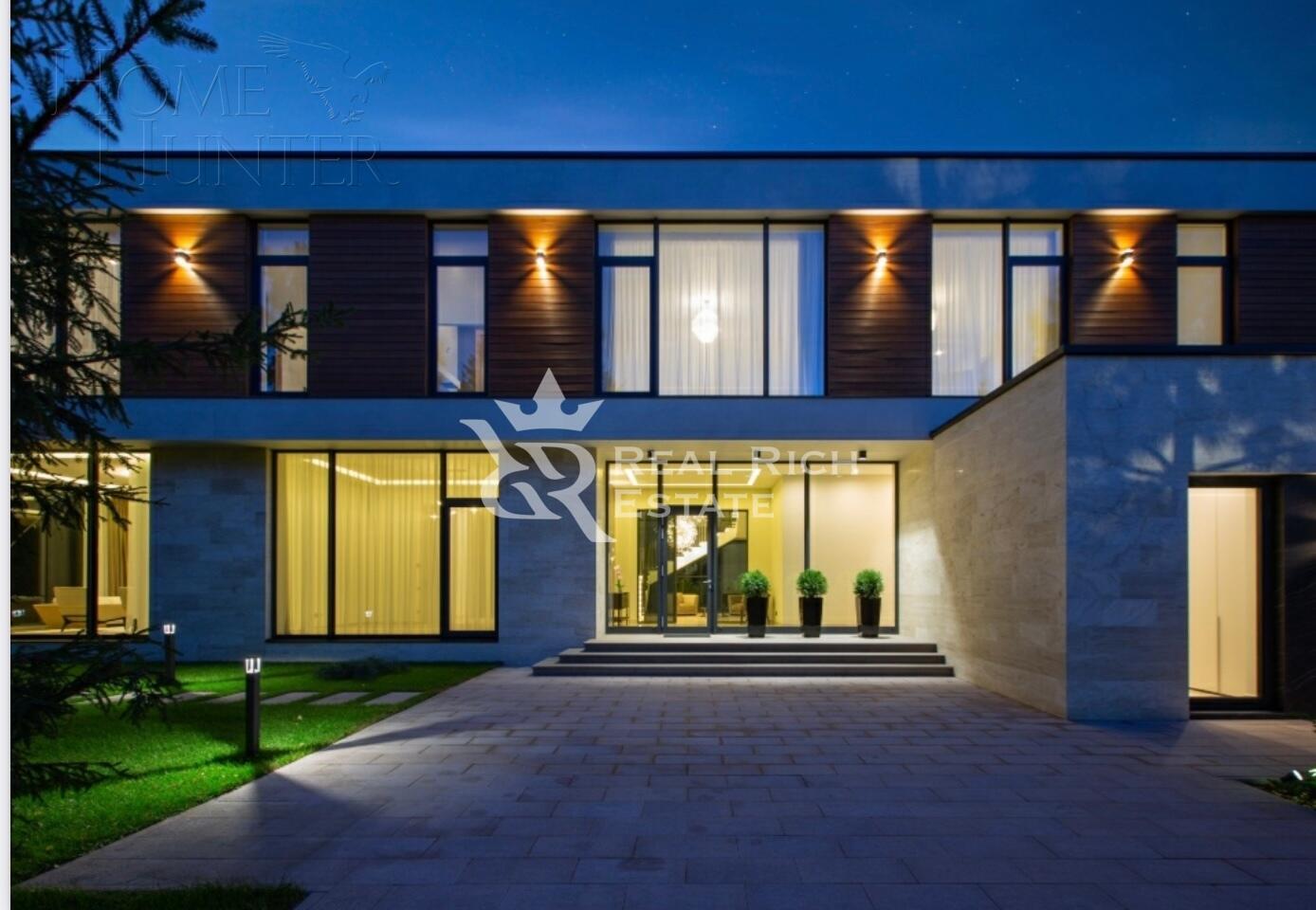 2-этажный коттедж 900 м² с отделкой