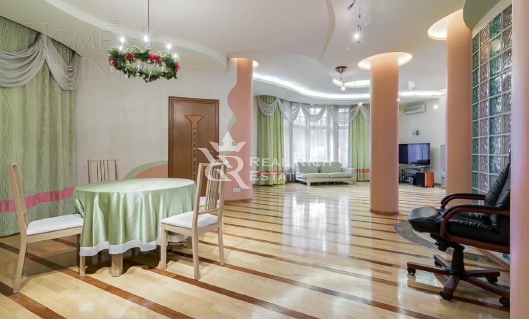 2-этажный коттедж 490 м² с отделкой