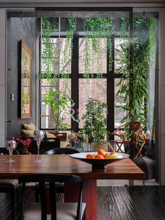 2-этажный коттедж 1 232 м² с отделкой