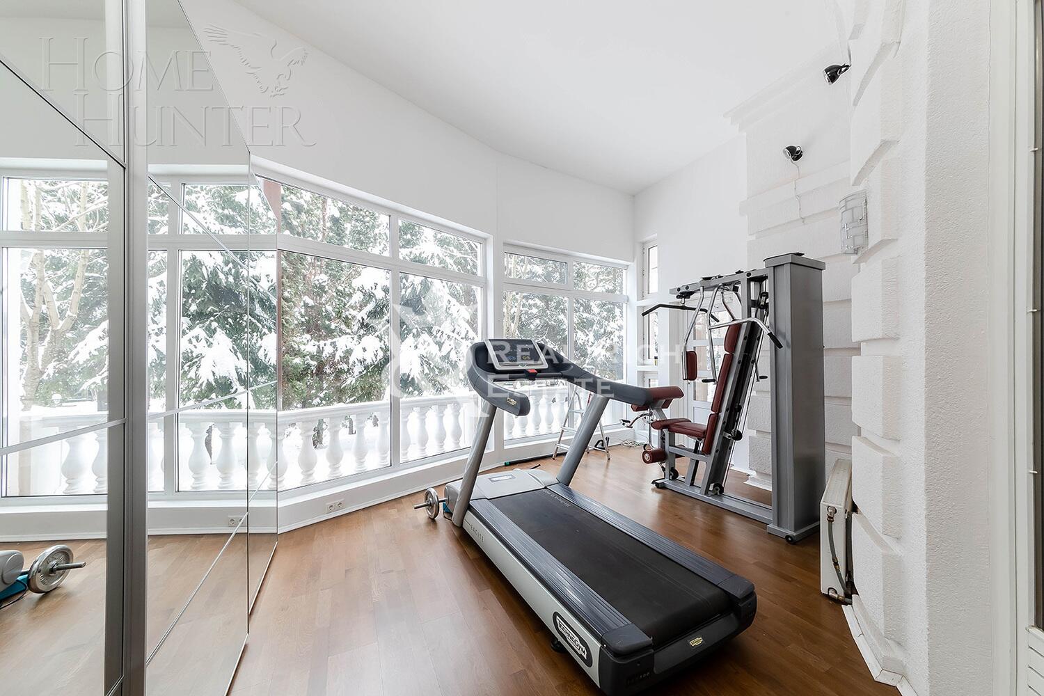 2-этажный коттедж 900 м² с отделкой