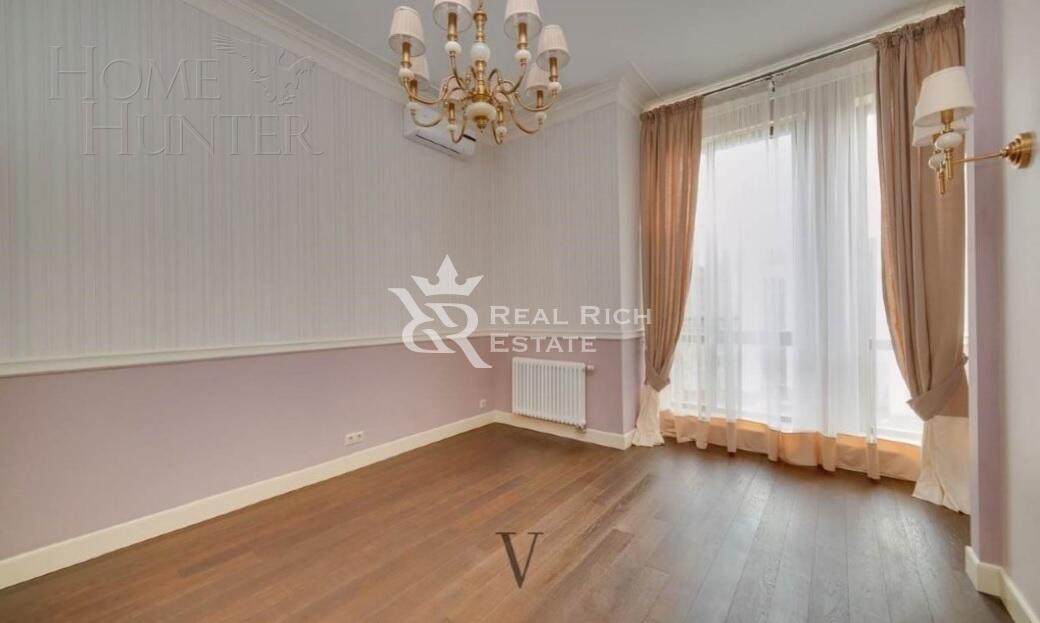 2-этажный таунхаус 220 м² с отделкой