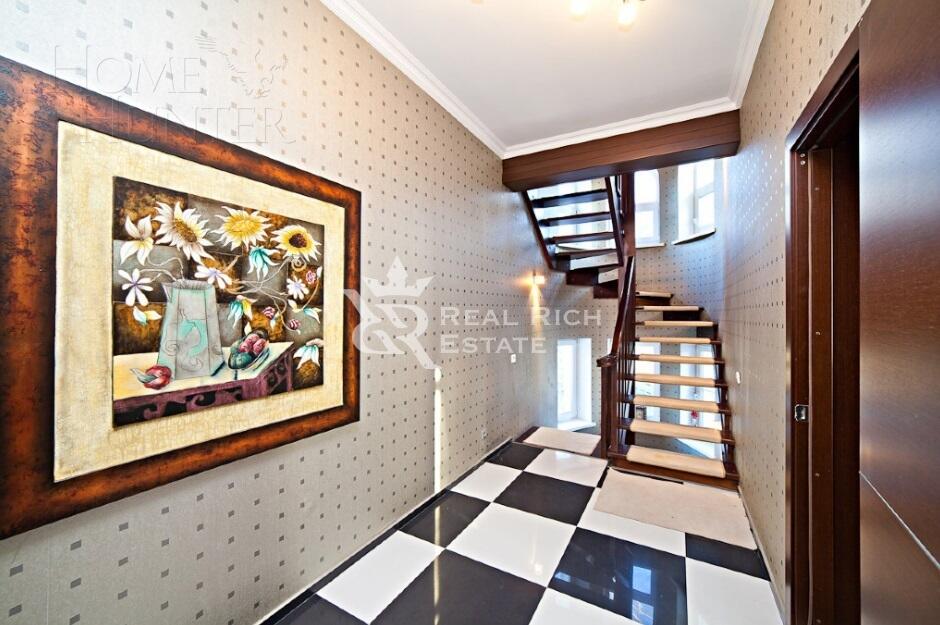 2-этажный коттедж 450 м² с отделкой