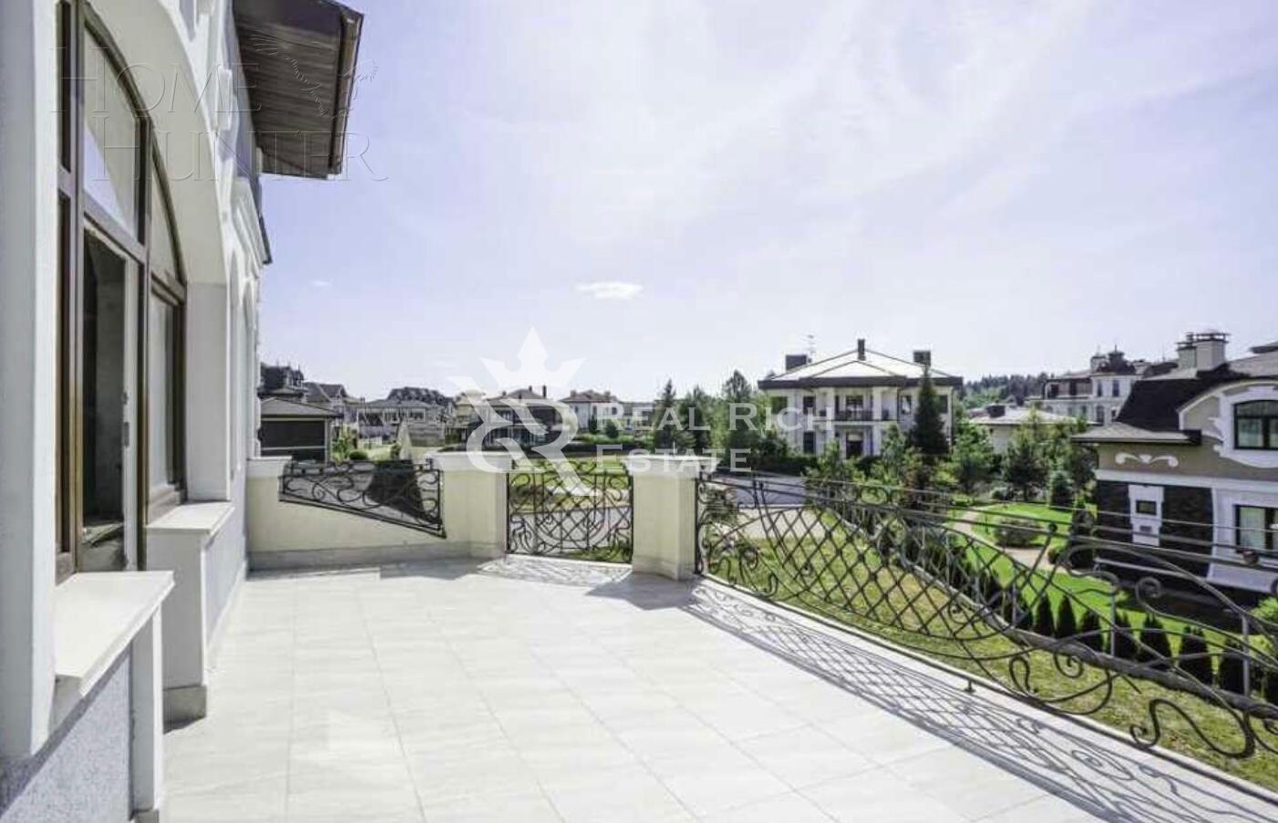 2-этажный коттедж 465 м² без отделки