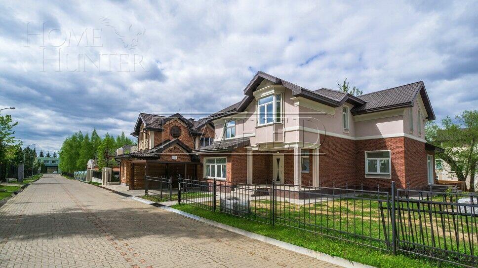 2-этажный коттедж 400 м² с отделкой