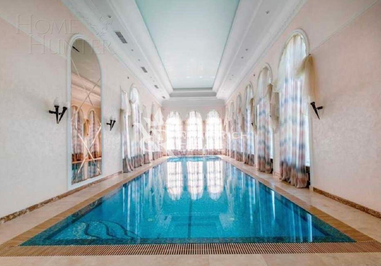 3-этажный коттедж 1 800 м² с отделкой