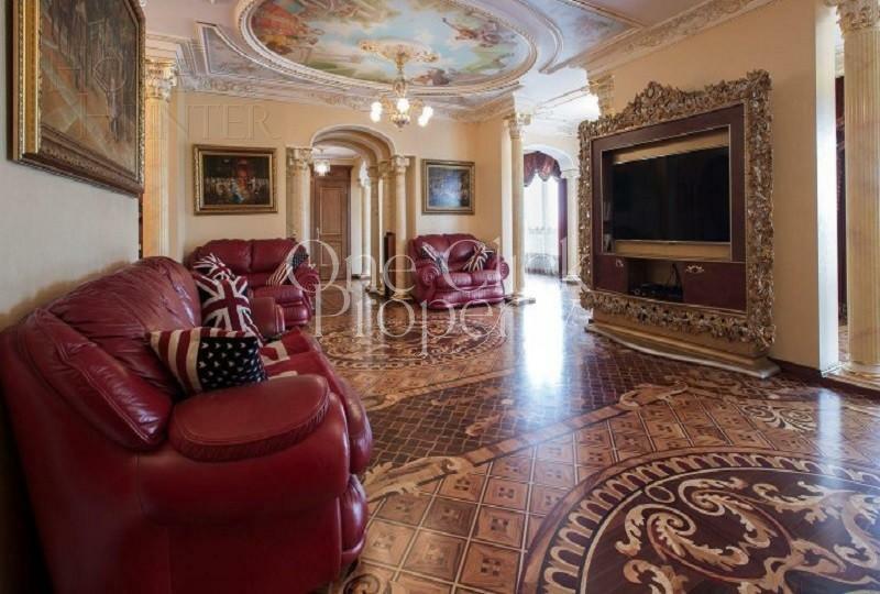 10-КОМН. КВАРТИРА С ОТДЕЛКОЙ 560 М² НА 4 ЭТАЖЕ