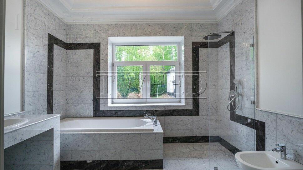 2-этажный коттедж 400 м² с отделкой