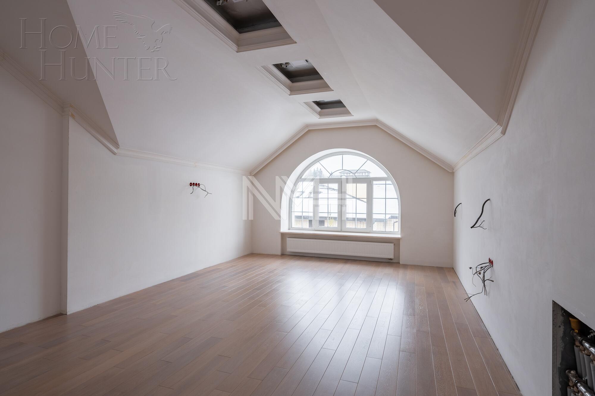 3-этажный коттедж 1 162 м² с отделкой