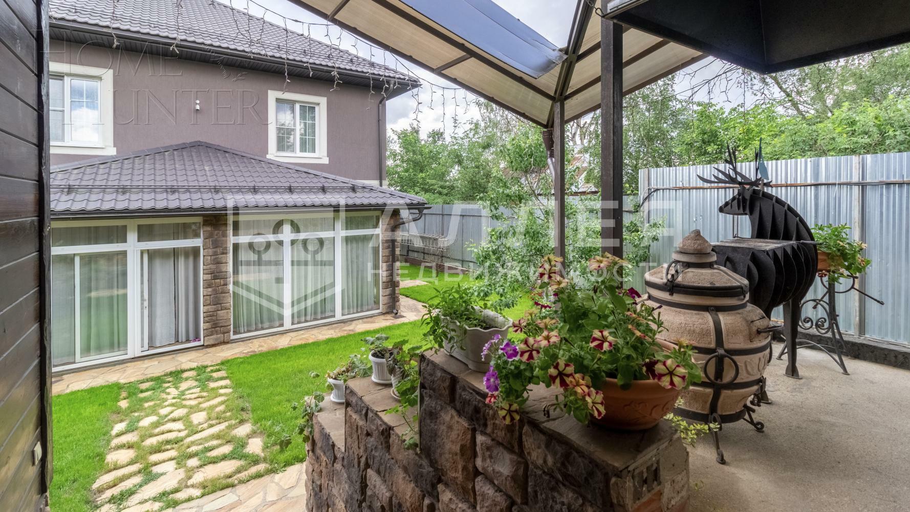 3-этажный коттедж 360 м² без отделки