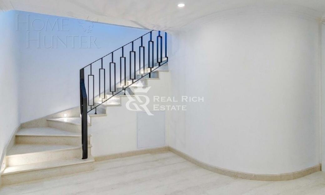 2-этажный коттедж 330 м² с отделкой