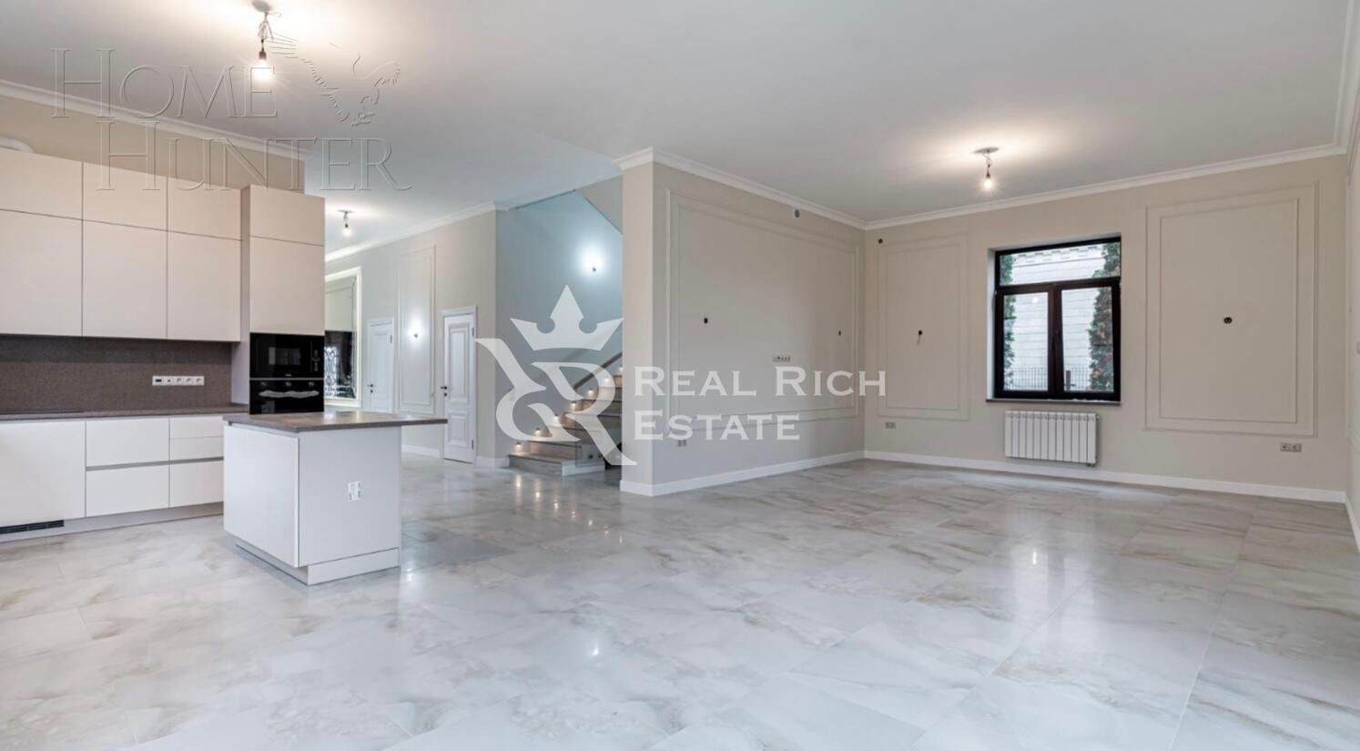 2-этажный коттедж 350 м² с отделкой