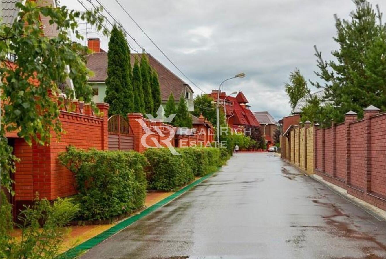 2-этажный коттедж 500 м² с отделкой