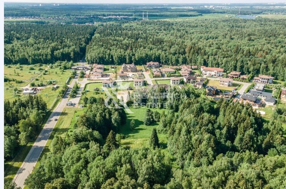 Участок 111.82 сот. в охраняемом поселке