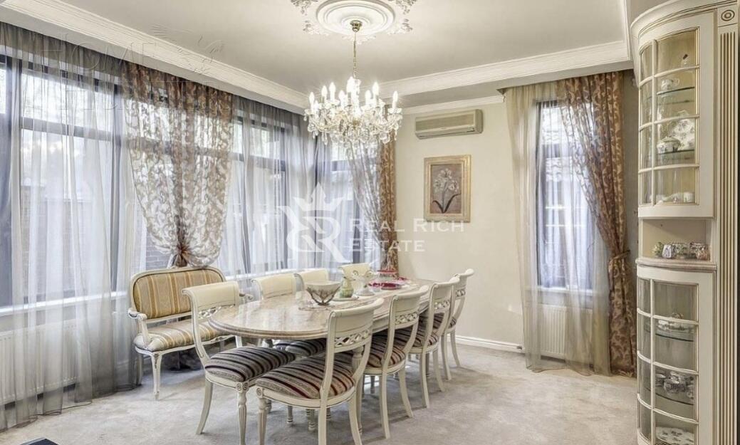 2-этажный коттедж 450 м² с отделкой