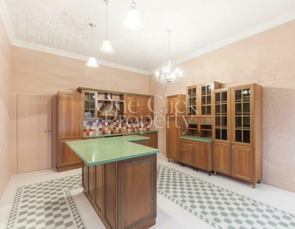 3-КОМН. КВАРТИРА С ОТДЕЛКОЙ 173 М² НА 3 ЭТАЖЕ