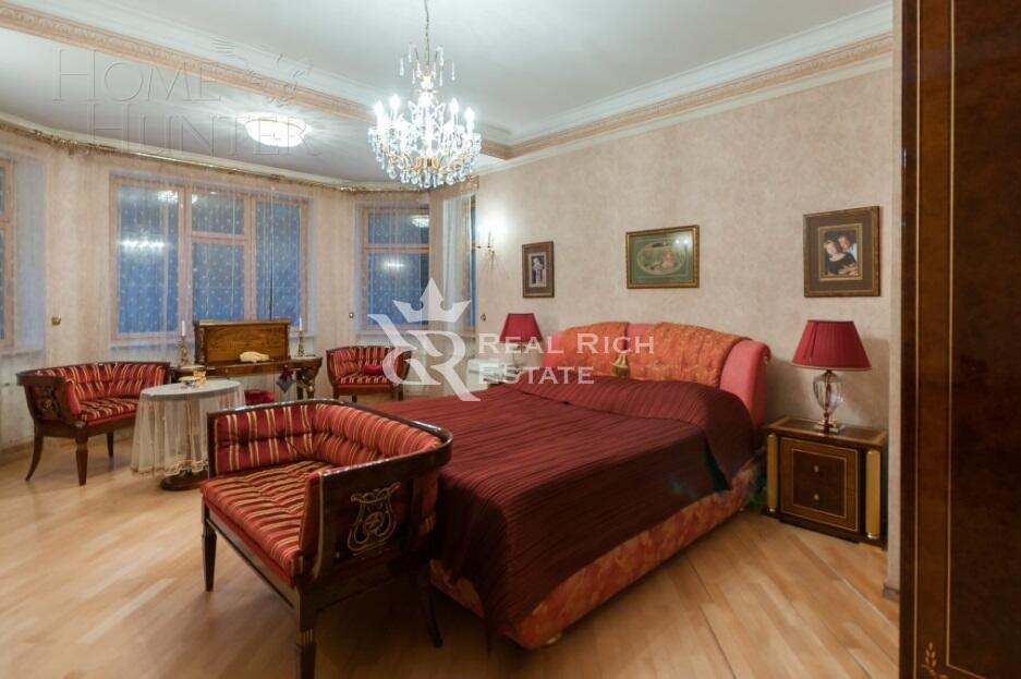 2-этажный коттедж 600 м² с отделкой