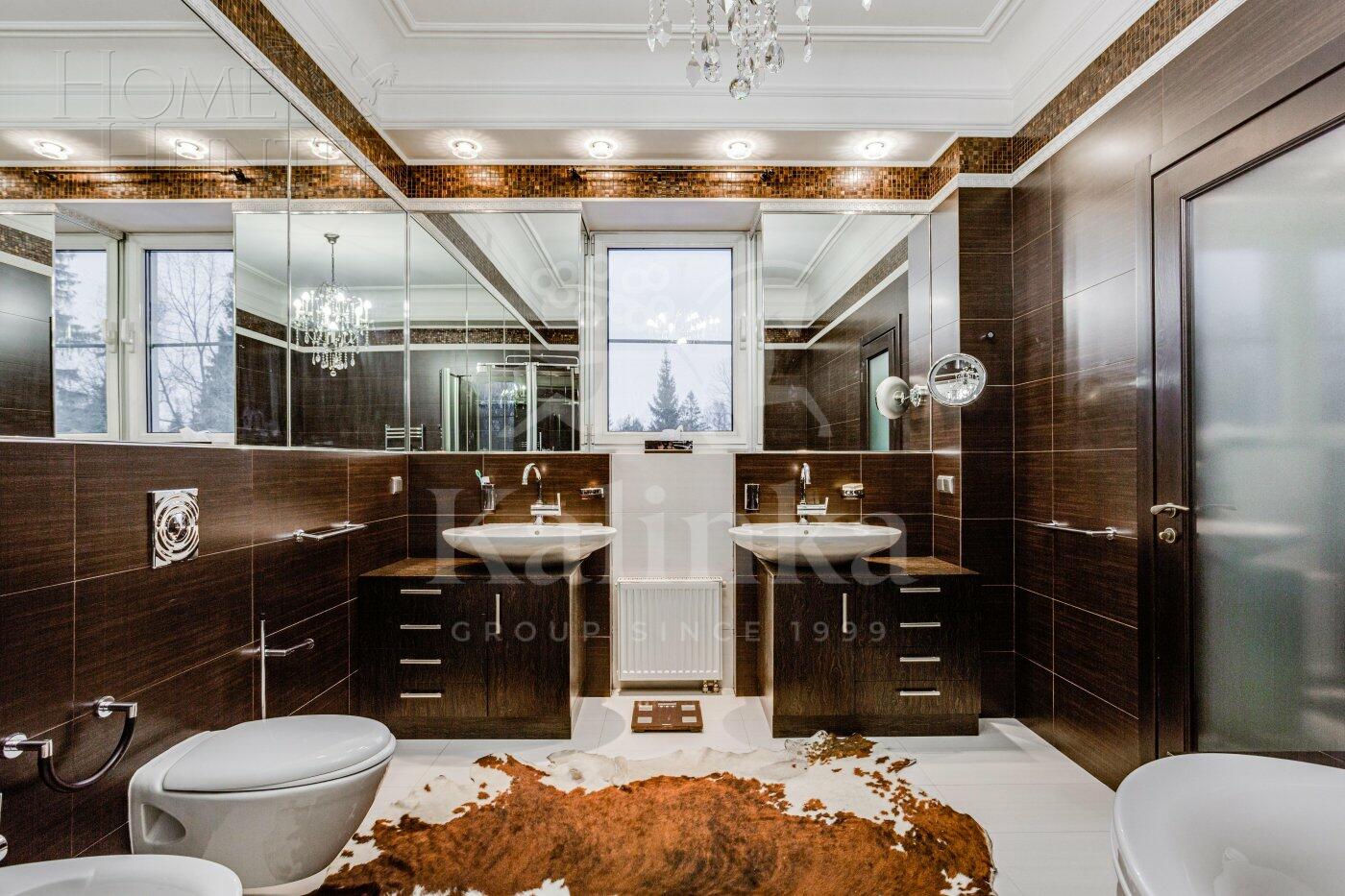 2-этажный коттедж 500 м² с отделкой