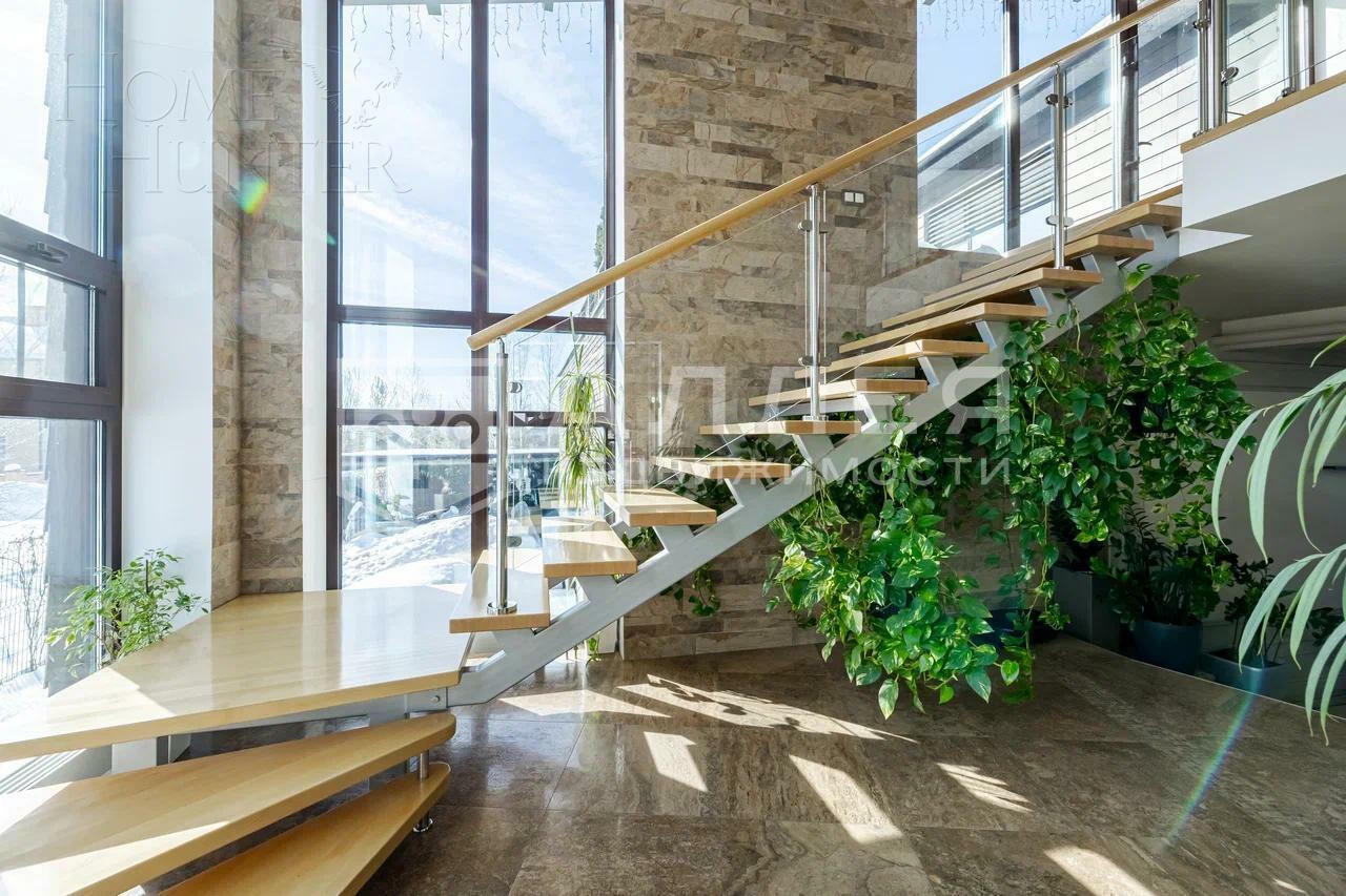 2-этажный коттедж 535 м² с отделкой