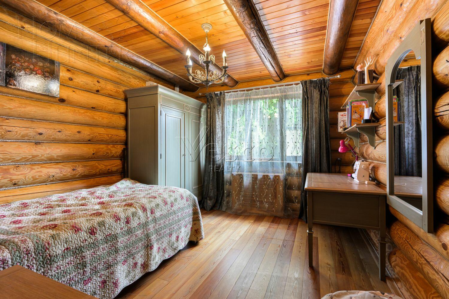 3-этажный коттедж 550 м² с отделкой