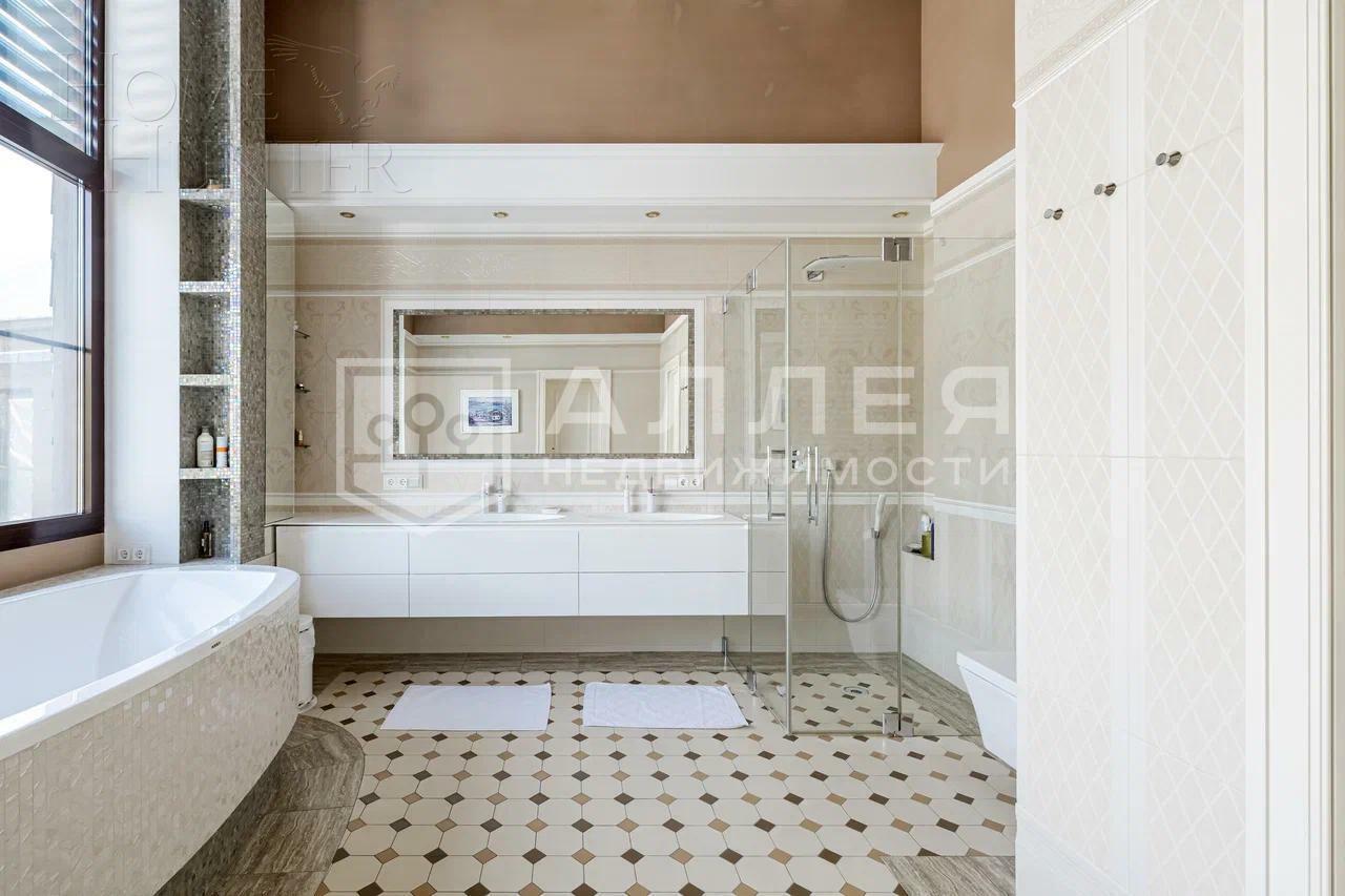 2-этажный коттедж 535 м² с отделкой