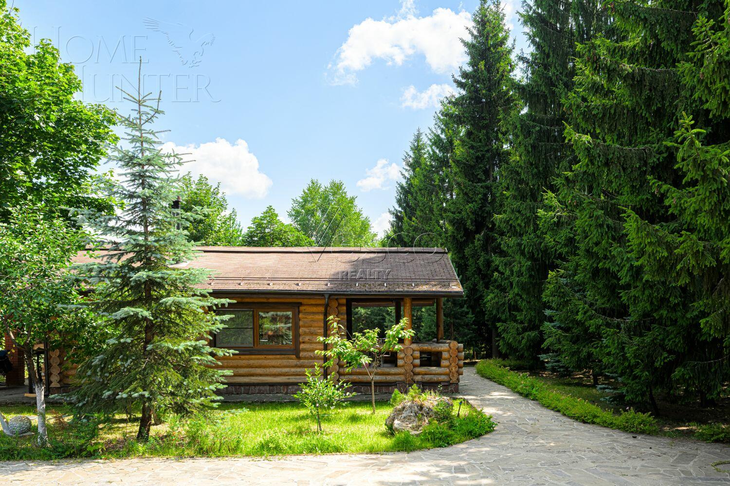 3-этажный коттедж 550 м² с отделкой