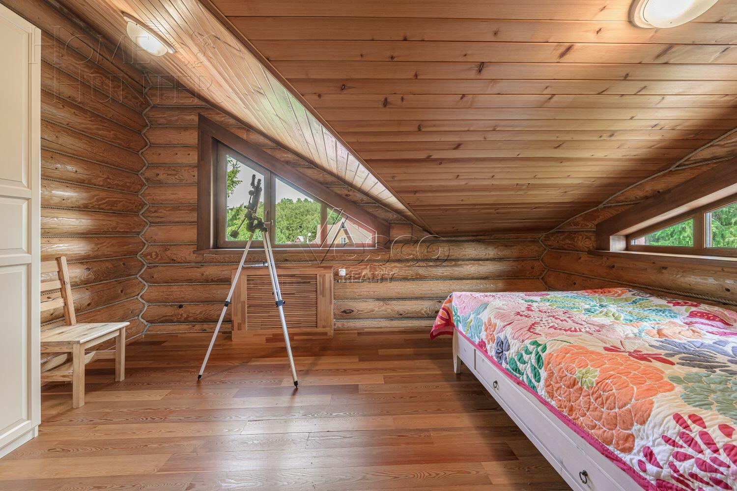 3-этажный коттедж 550 м² с отделкой