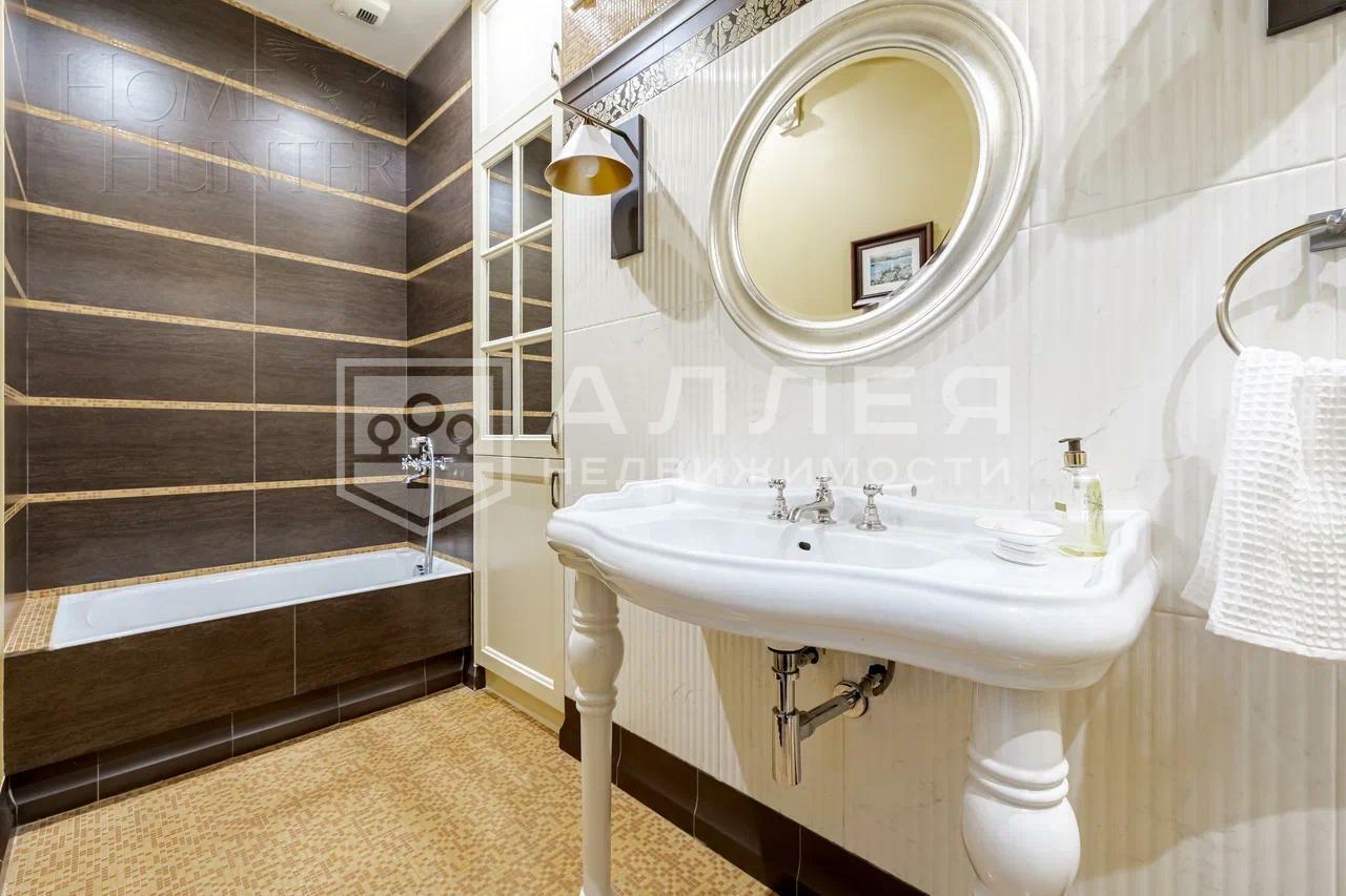 2-этажный коттедж 535 м² с отделкой